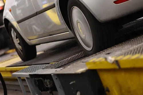 Ogni quanto si fa la revisione dell'auto?